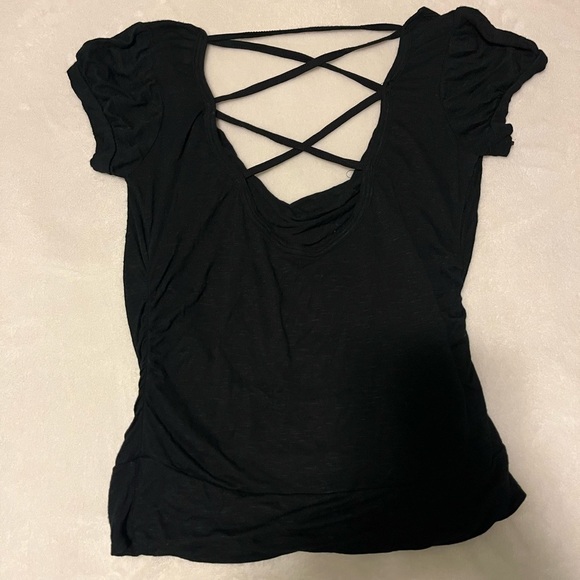 Cross-Back Flowy Shirt - Picture 8 of 8